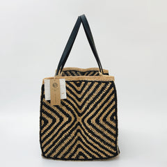 StrawWeave Eco-Friendly Handmade Raffia Tote Bag, Women's Large Capacity Color-Block Woven Shoulder Handbag, Stylish Summer Beach Vacation Purse