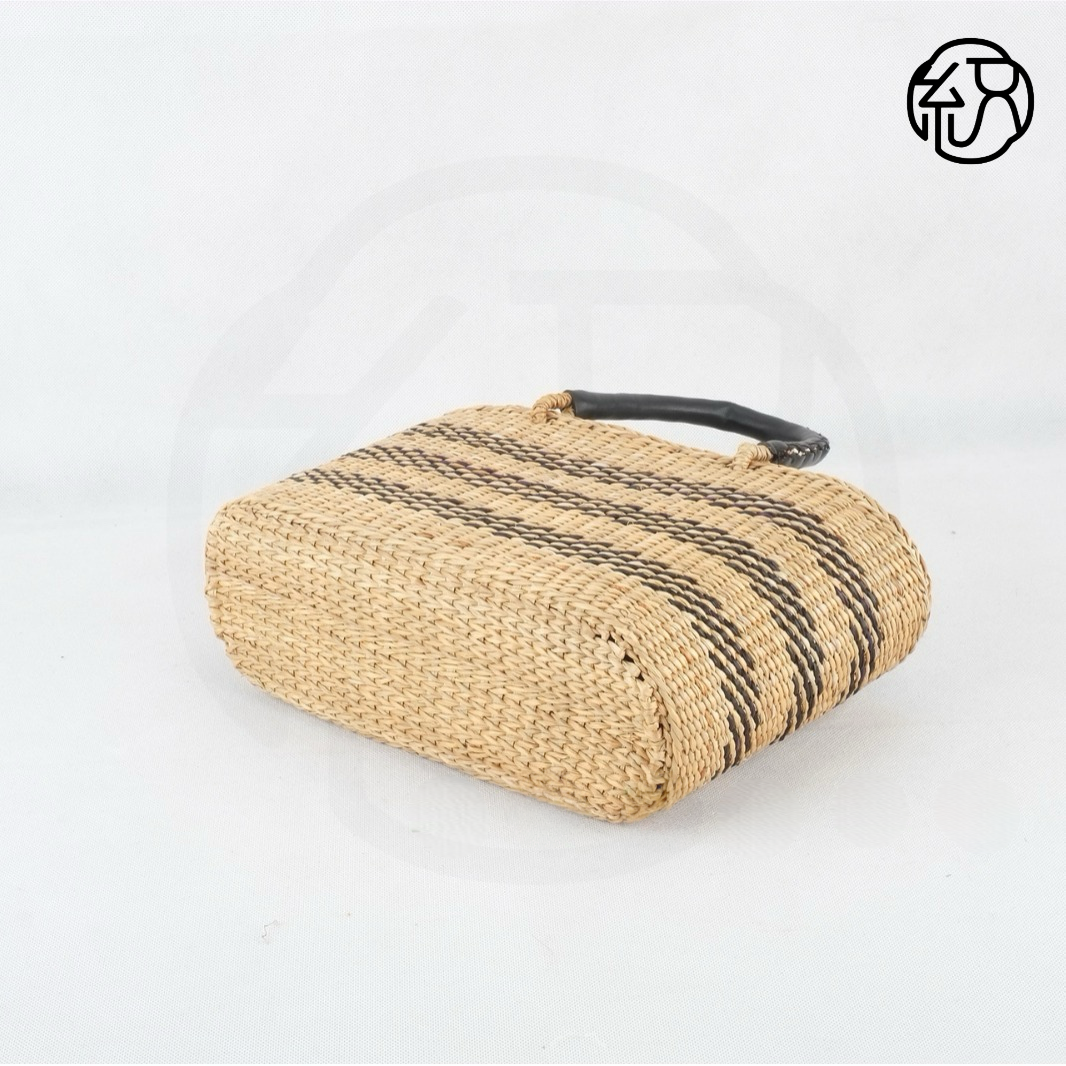 Xuxing craft straw bag ins summer bag women's one-shoulder Korean version bamboo and rattan weaving retro portable simple vacation bag