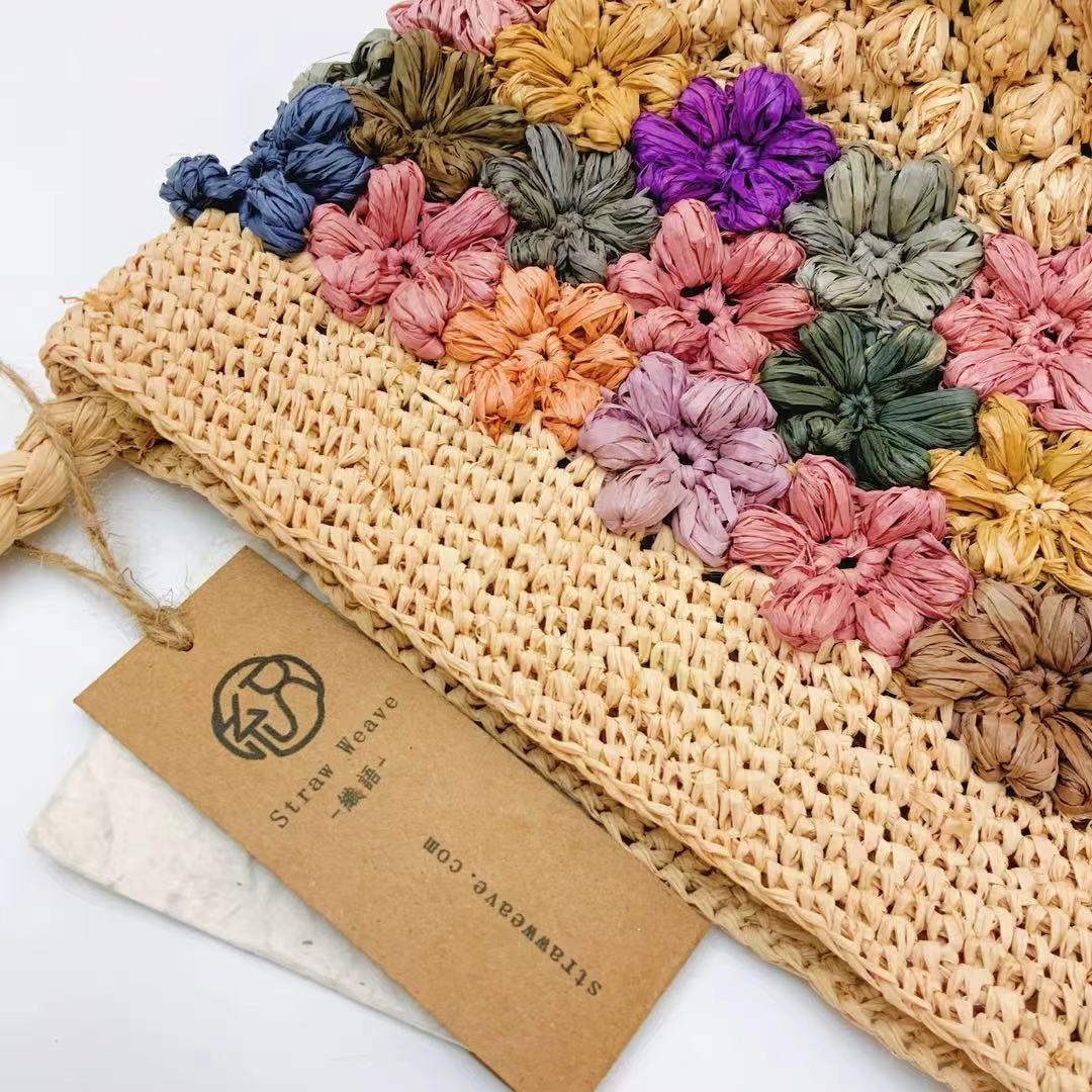 StrawWeave Eco-Friendly Handwoven Raffia Triangle Bag  Colorful Flower Patchwork Contrast Handheld Small Bag, Casual, Beach Use