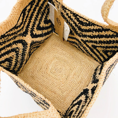 StrawWeave Eco-Friendly Handwoven Summer Women's Raffia Hand-Crocheted Color-Block Striped Tote Bag  Large Capacity Vacation Five-Sided Shoulder Bag, Versatile Underarm Bag