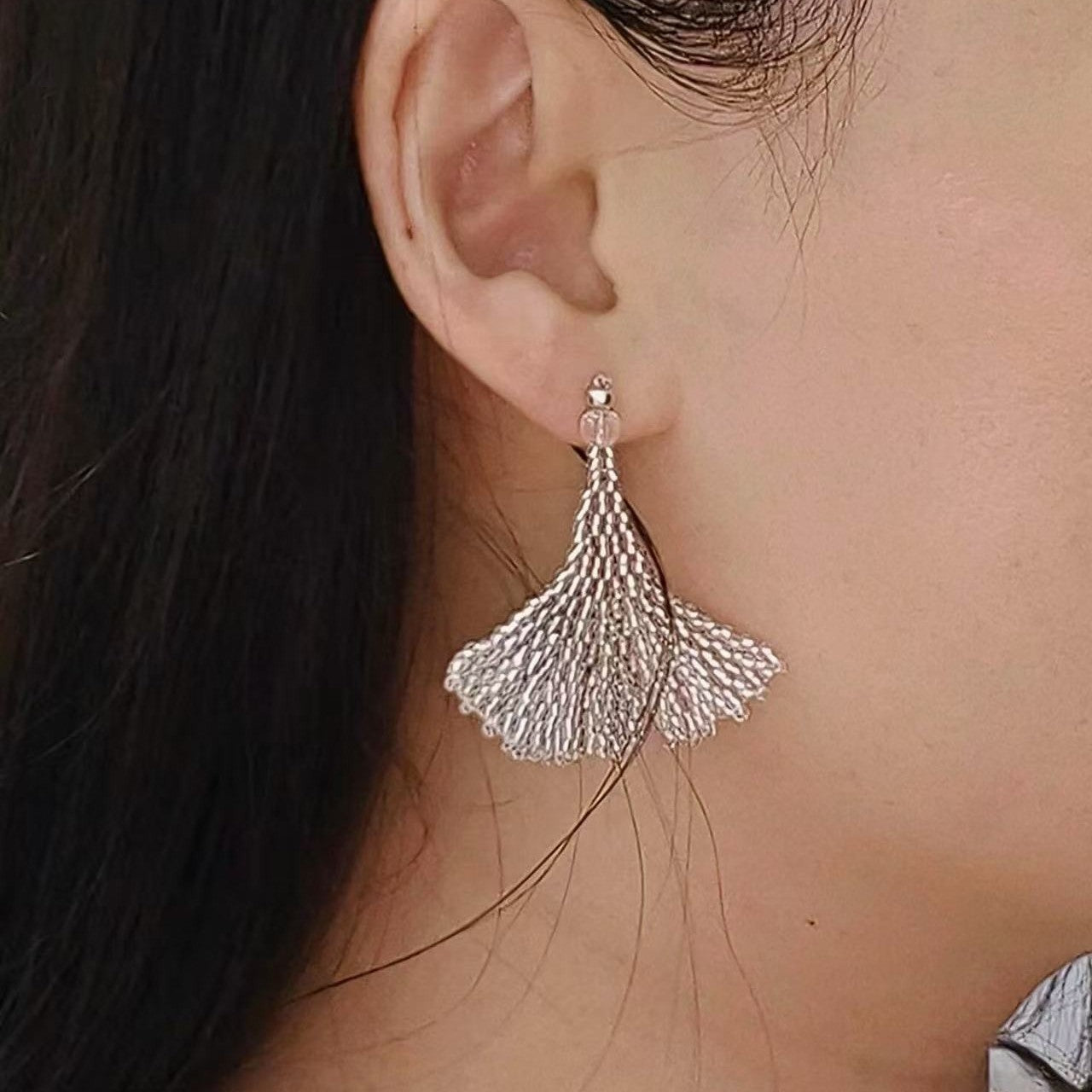 [Ballet Skirt] Giant Immortal ~ Transparent Rice Bead Woven Girl's Skirt Beaded Stud Earrings Sense of High-End Versatile and Unique